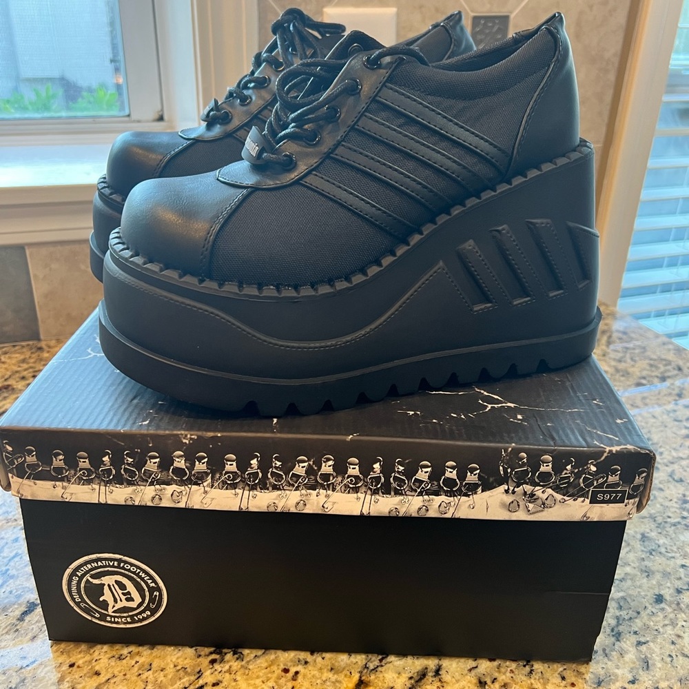Black Demonia Platform Lace-up Shoe - New